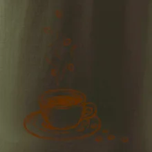 Hrnček plný čerstvej kávy