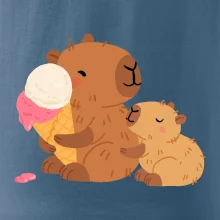 Kapybara so zmrzlinou