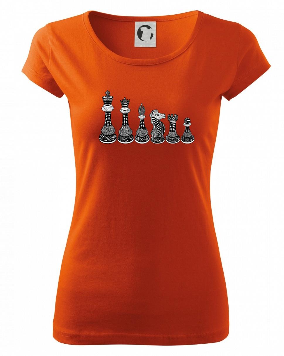 Šachové figúrky v rade - kreslené Šachové figúrky v rade - kreslené