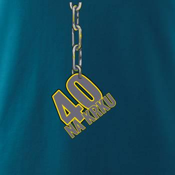 40 rokov na krku reťaz