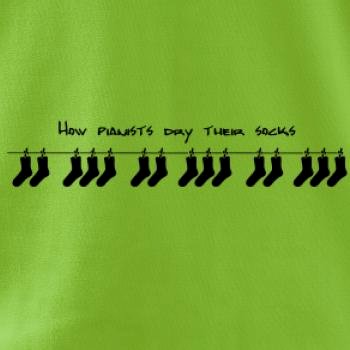 How pianists dry their socks