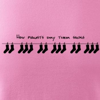 How pianists dry their socks