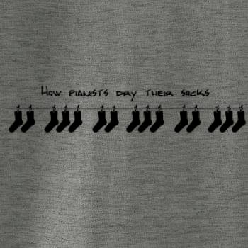 How pianists dry their socks
