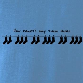 How pianists dry their socks