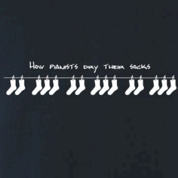 How pianists dry their socks