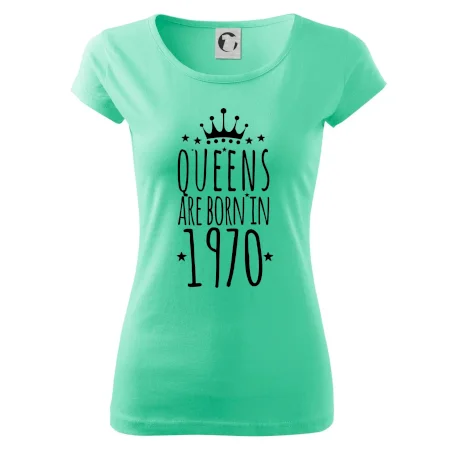Queens are born in 1970