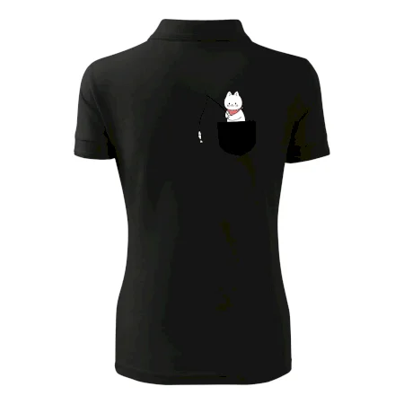 Mačka s rybou vo vrecku