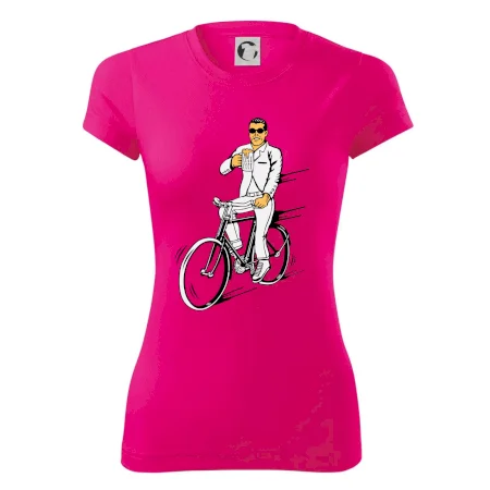 Gentleman na bicykli s pivom