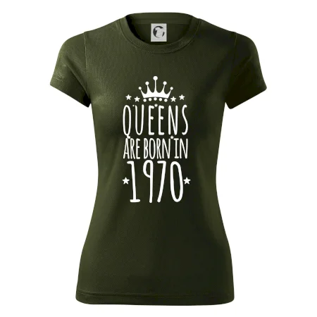 Queens are born in 1970