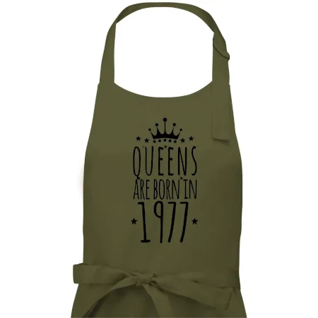 Queens are born in 1977