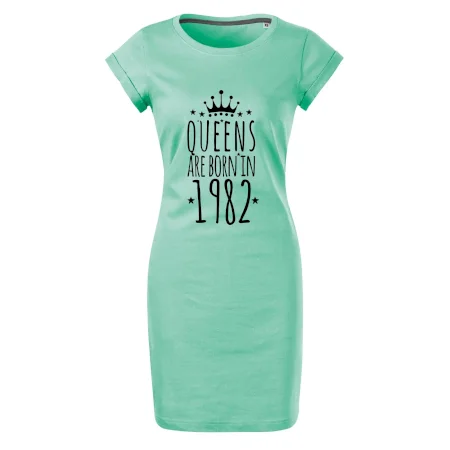 Queens are born in 1982