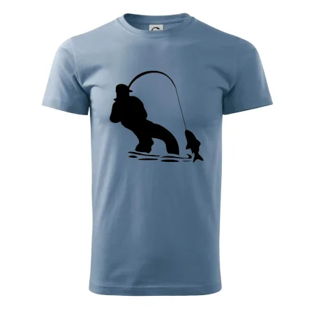 Rybár ťahajúce rybu