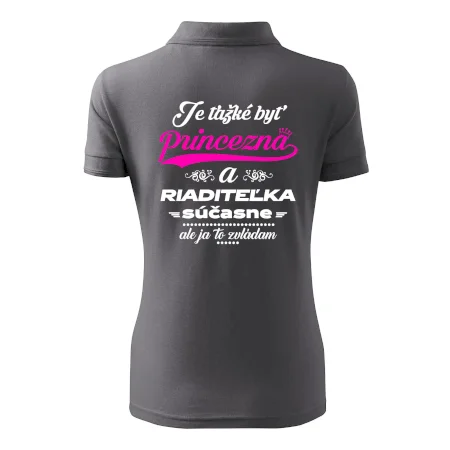 Je ťažké byť princezná riaditeľka