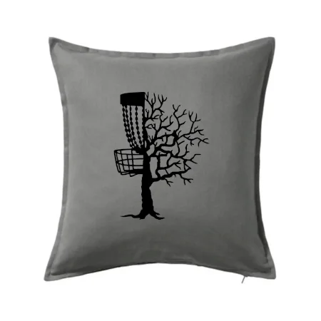 Disc golf pozor strom