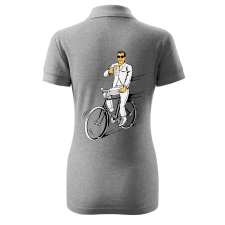 Gentleman na bicykli s pivom