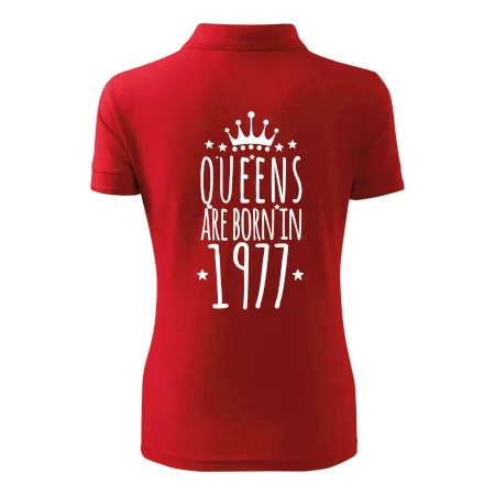 Queens are born in 1977