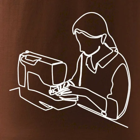 Krajčírka a šijací stroj jedným ťahom