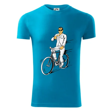 Gentleman na bicykli s pivom
