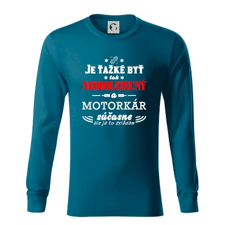 Neodolateľný motorkár