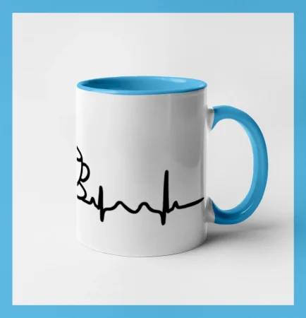 EKG hrnček kávy