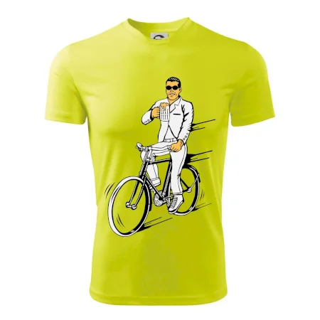 Gentleman na bicykli s pivom