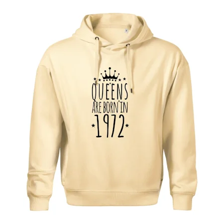 Queens are born in 1972