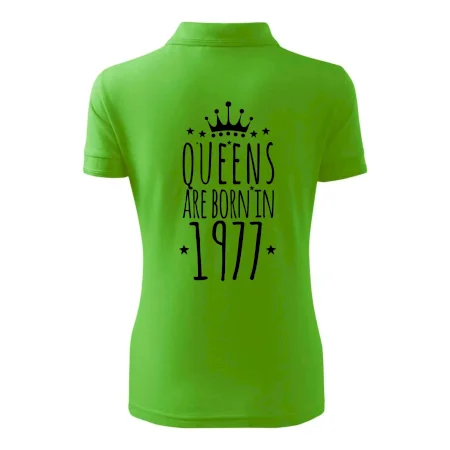 Queens are born in 1977