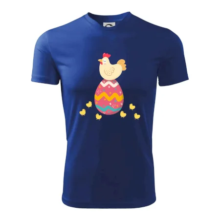 Sliepka sediaca na veľkonočnom vajci