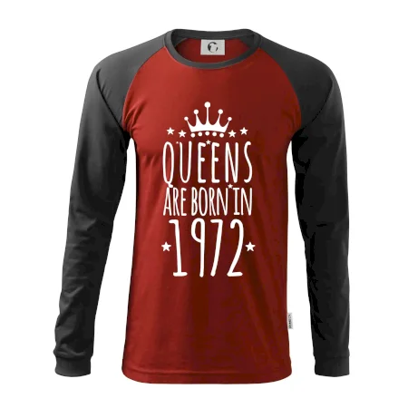Queens are born in 1972
