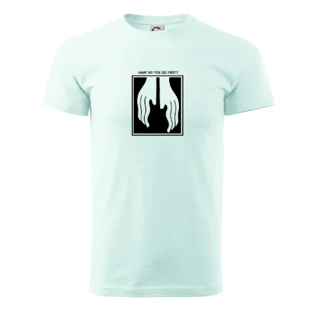 What do you see first? Gitara - Ruky