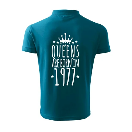 Queens are born in 1977