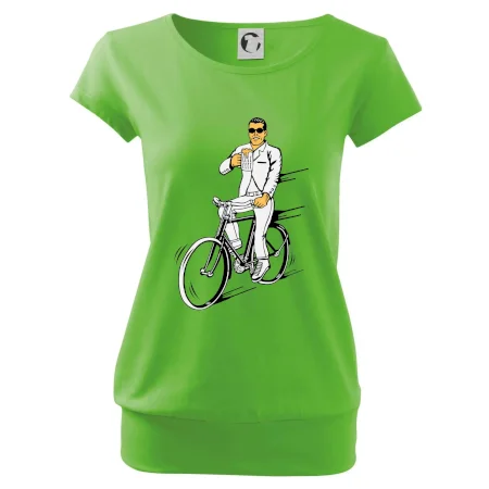Gentleman na bicykli s pivom