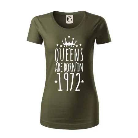 Queens are born in 1972