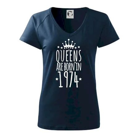 Queens are born in 1974