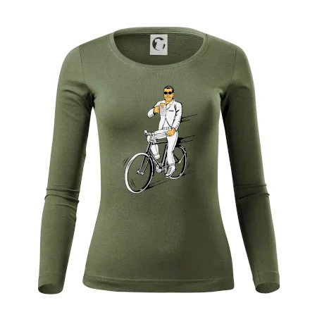 Gentleman na bicykli s pivom