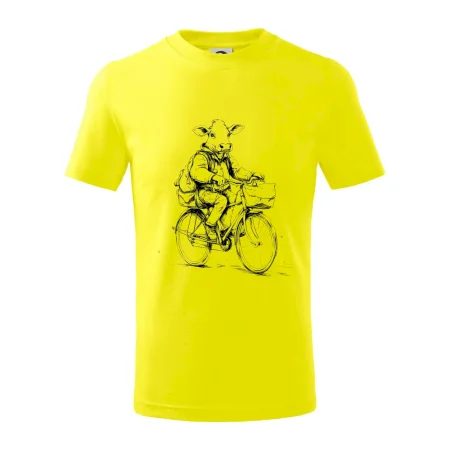 Krava v obleku na bicykli