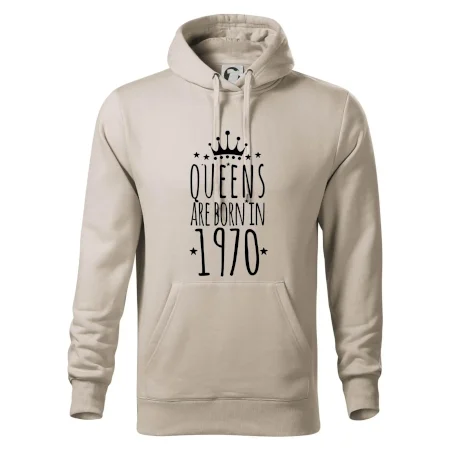 Queens are born in 1970