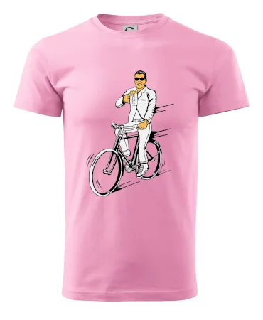 Gentleman na bicykli s pivom