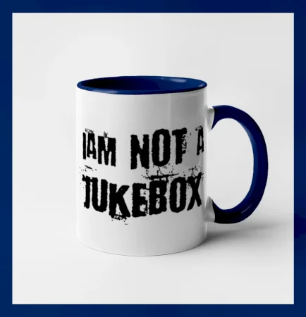 Iam not a jukebox - na prsiach