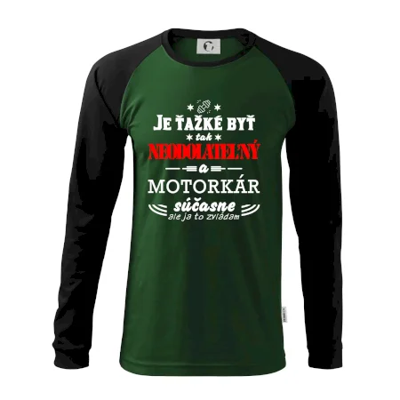Neodolateľný motorkár