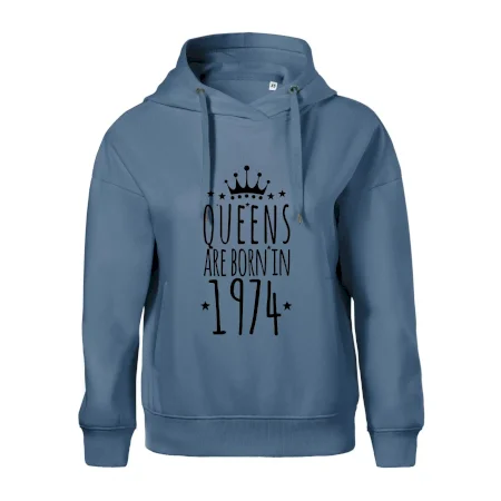 Queens are born in 1974