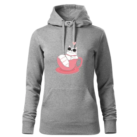 Hustá mačka v hrnčeku