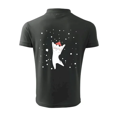 Veselá mačka v zimnej čiapke