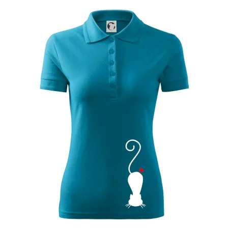 Zamilovaná mačka ležiaca