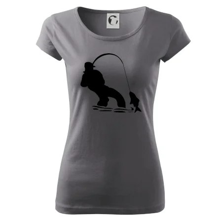 Rybár ťahajúce rybu