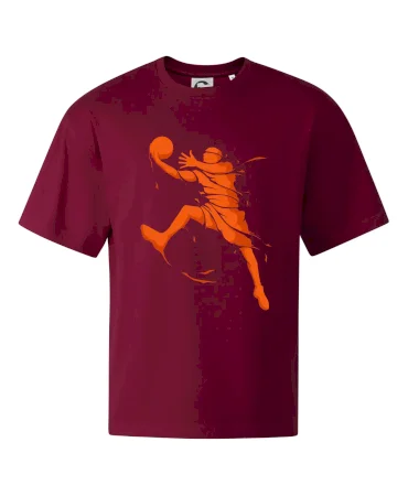 Basketball player splash