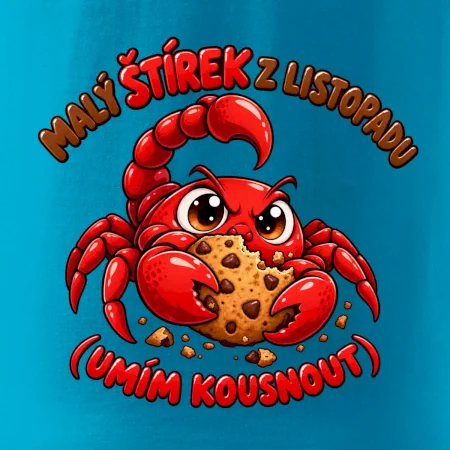 Malý novembrový škorpiónik chráni čokoládovú sušienku