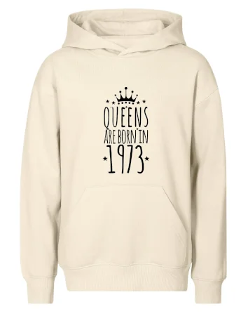 Queens are born in 1973