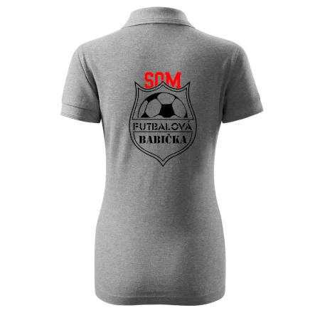 Som futbalová babička
