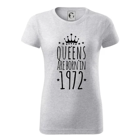 Queens are born in 1972